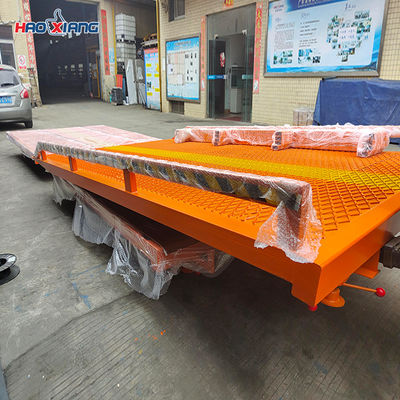 10T-20T Mobile Loading Dock Mobile Yard Ramp With Anti Slip Diamond Panel