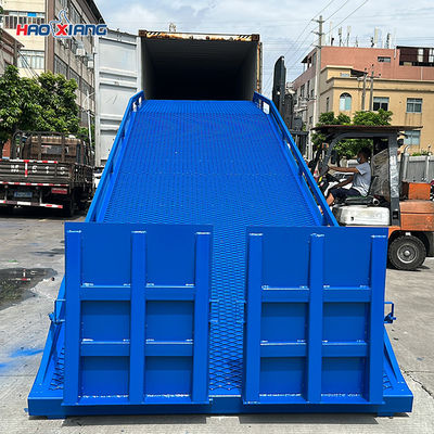 Blue Movable Loading Dock Steel Portable Yard Ramp With Lift Platform