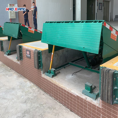 8000kg-20000kg هیدرولیک Dock Leveler بارگیری رامپ های Dock برای فورک لیفت