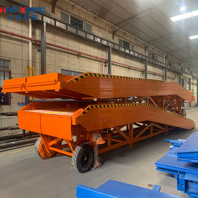 Hand-Hydraulic Mobile Dock Leveler - Manual Adjustable Loading Ramp for Trucks & Warehouses