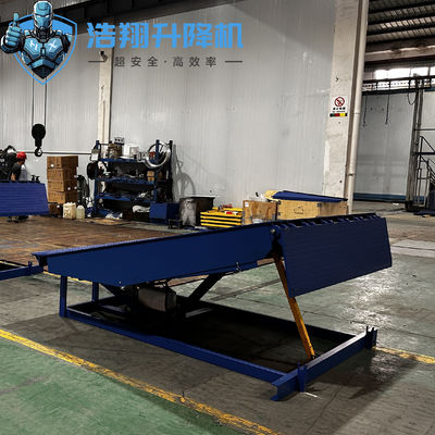 15T Blue Adjustable Height Hydraulic Truck Dock Leveler Loading Dock Lifts
