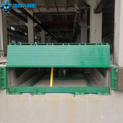 Customized Green Hydraulic Dock Leveler for Smooth Loading and Unloading
